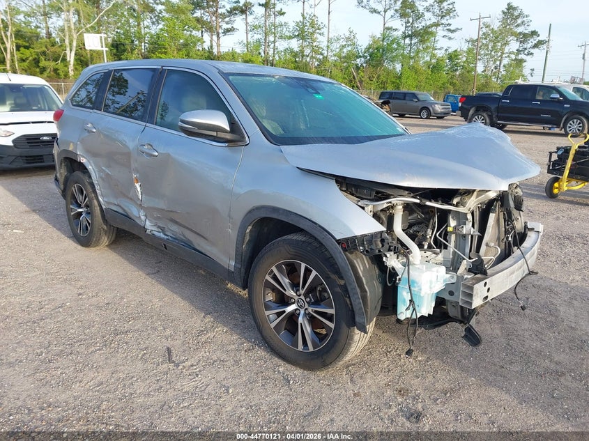 2019 Toyota Highlander Le