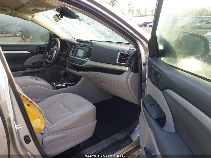 2019 Toyota Highlander Le