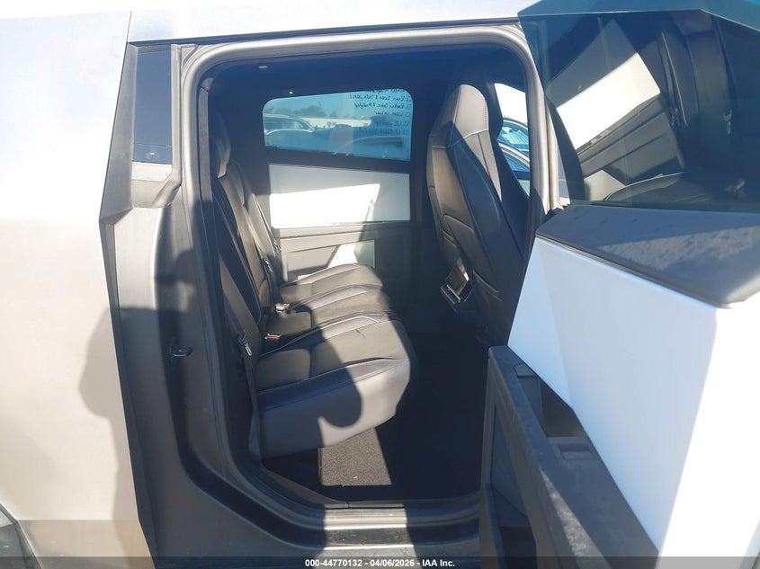 2024 Tesla Cybertruck Cyberbeast VIN: 7G2CEHEEXRA053377 Lot: 44770132