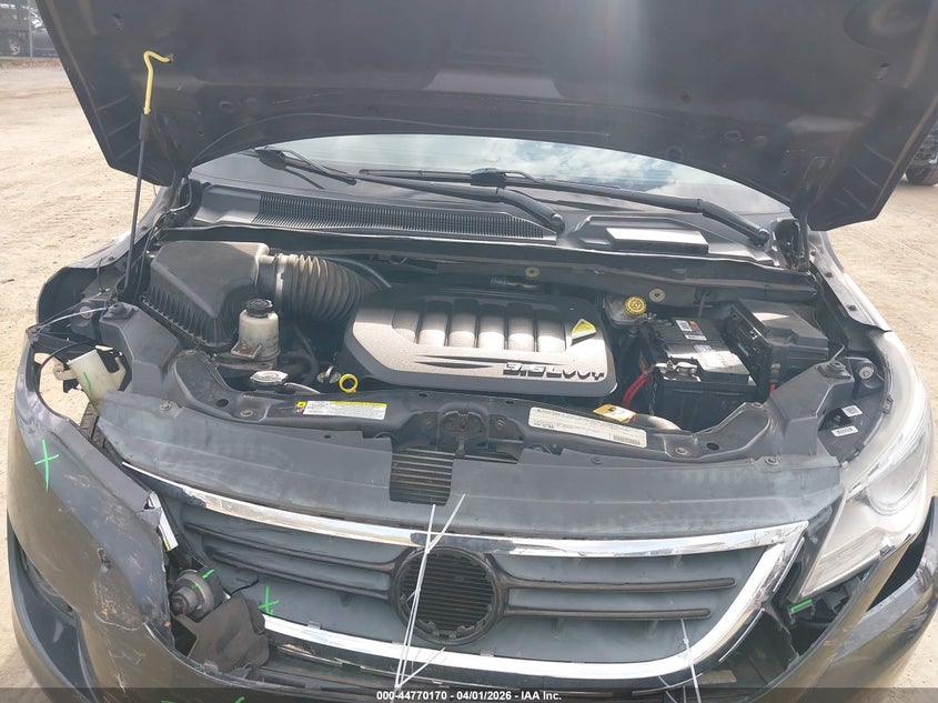 2011 Volkswagen Routan S VIN: 2V4RW4DG0BR766894 Lot: 44770170