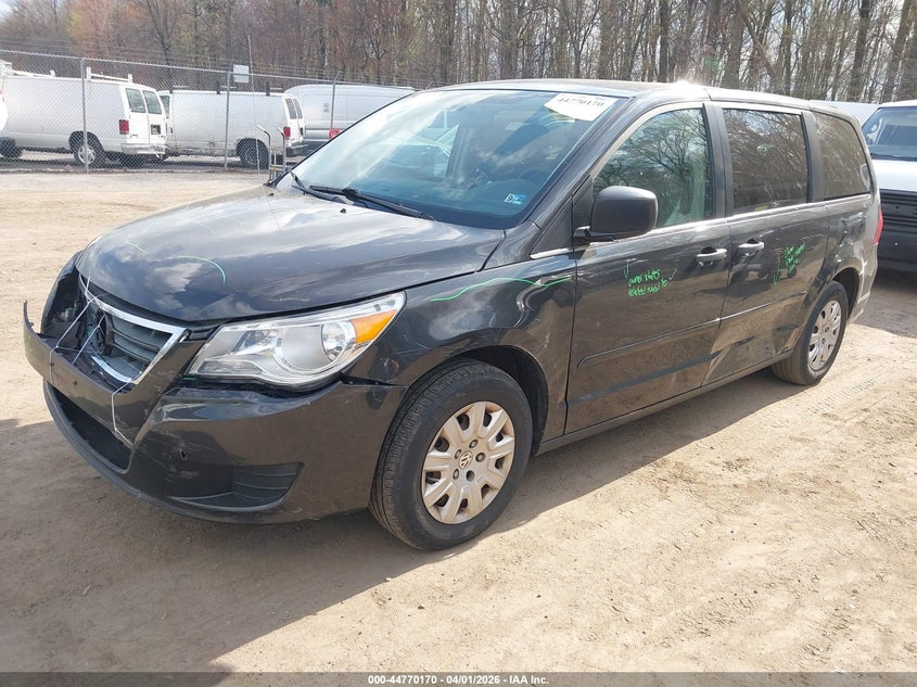 2011 Volkswagen Routan S