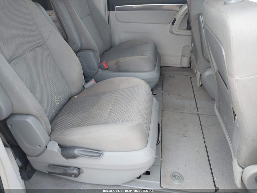 2011 Volkswagen Routan S VIN: 2V4RW4DG0BR766894 Lot: 44770170