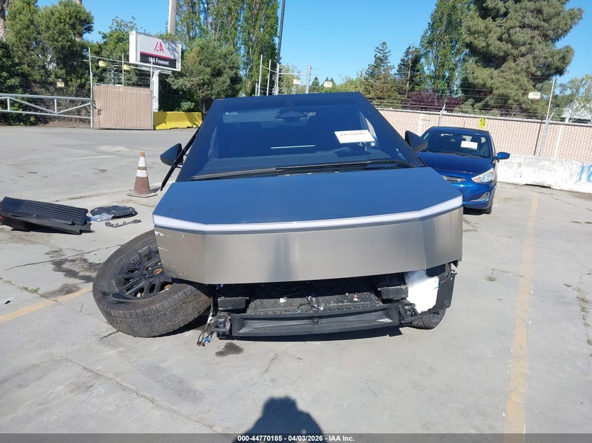 2024 Tesla Cybertruck Cyberbeast VIN: 7G2CEHEE0RA033140 Lot: 44770185