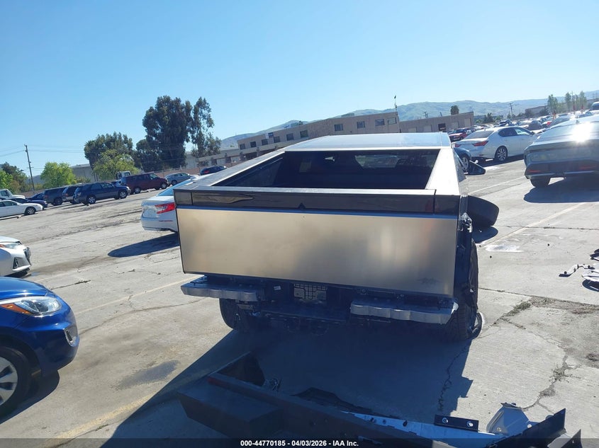 2024 Tesla Cybertruck Cyberbeast VIN: 7G2CEHEE0RA033140 Lot: 44770185