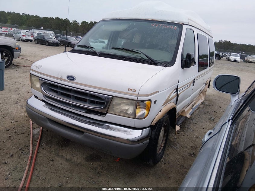 2000 Ford E-150 Recreational