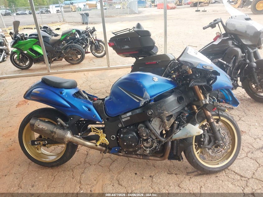 2008 Suzuki Gsx1300 R VIN: JS1GX72A382103805 Lot: 44770526