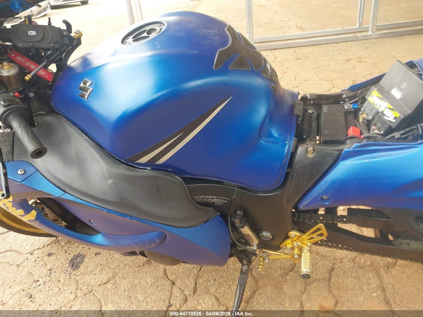 2008 Suzuki Gsx1300 R VIN: JS1GX72A382103805 Lot: 44770526