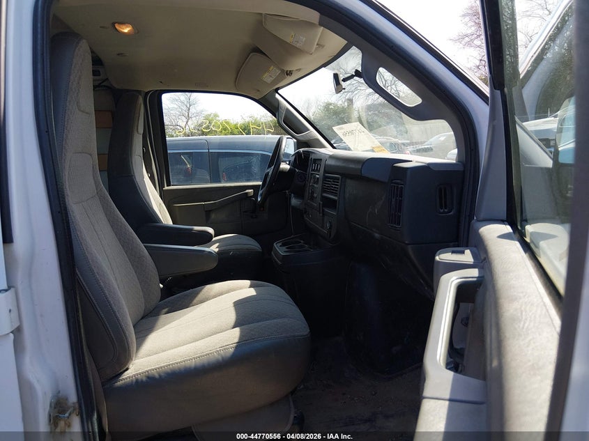 2017 GMC Savana 2500 Work Van