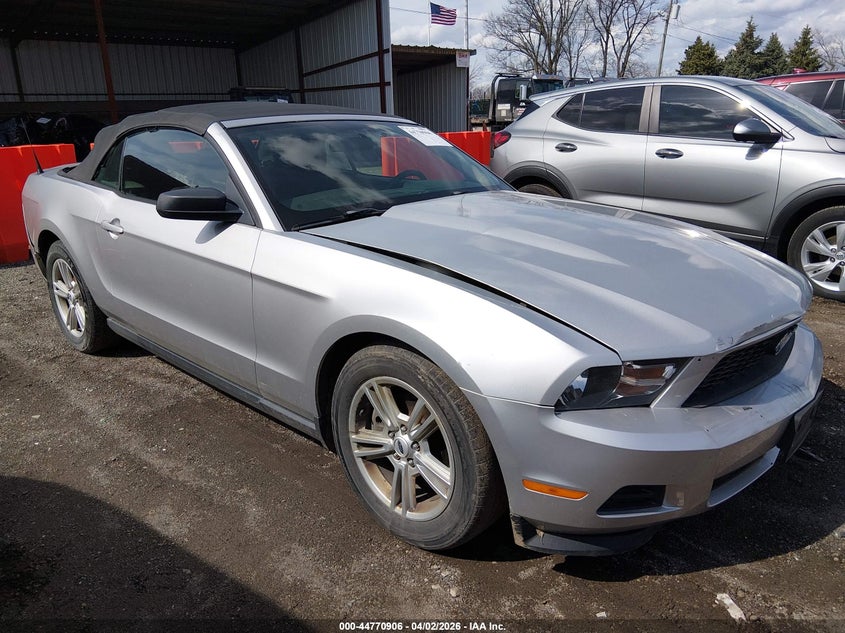 2011 Ford Mustang V6