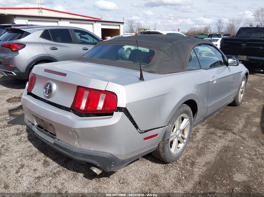 2011 Ford Mustang V6