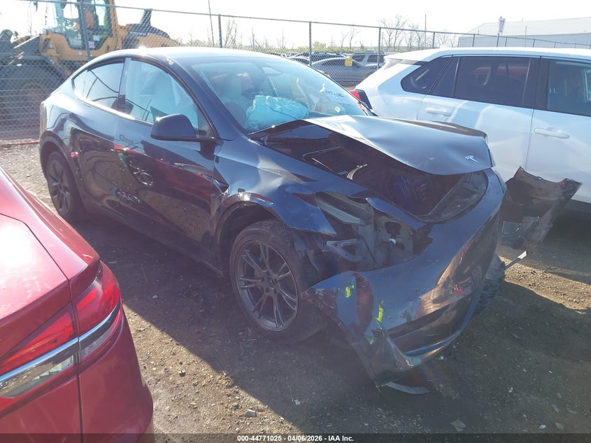 2025 Tesla Model Y Long Range Dual Motor Rear-Wheel Drive