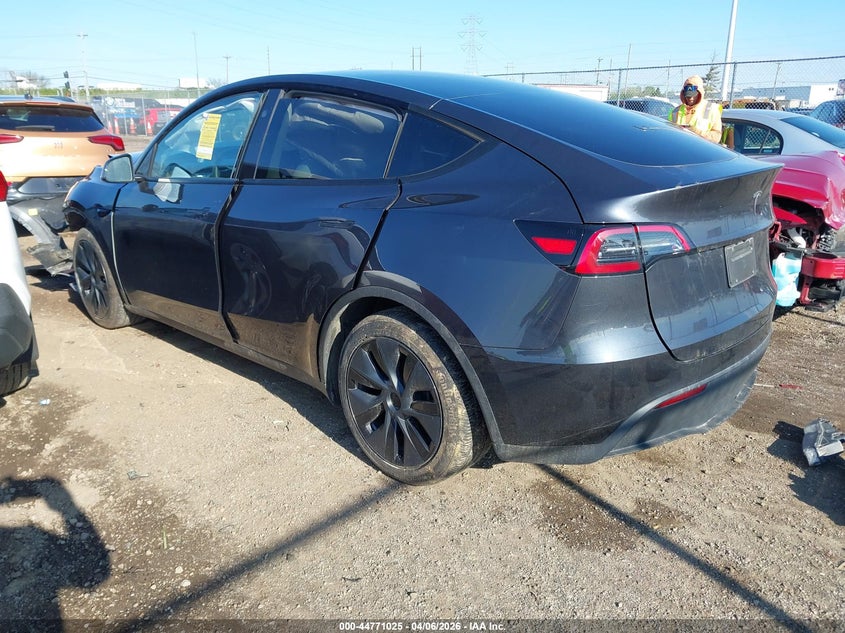 2025 Tesla Model Y Long Range Dual Motor Rear-Wheel Drive
