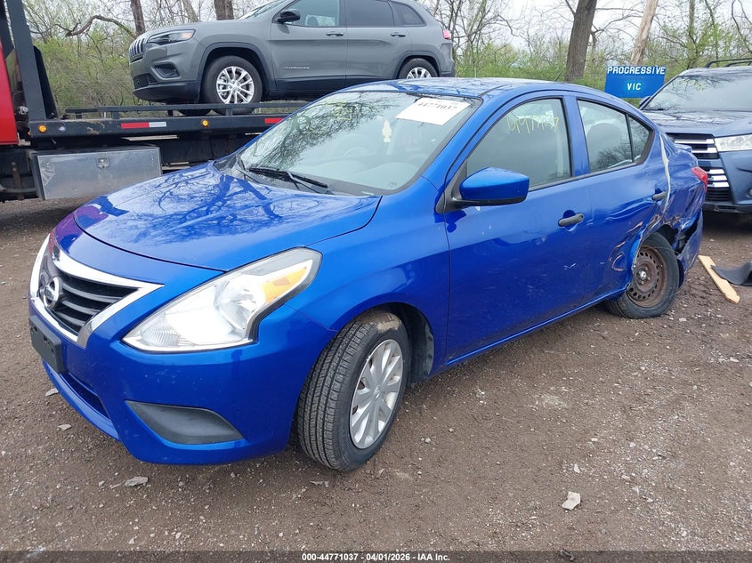 2016 Nissan Versa 1.6 S+