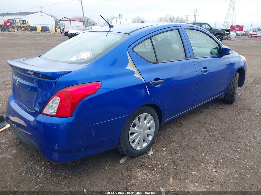 2016 Nissan Versa 1.6 S+
