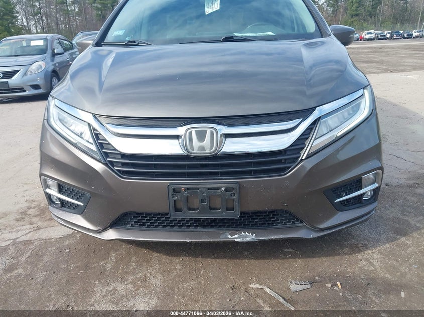 VIN 5FNRL6H85JB043599 2018 HONDA ODYSSEY TOURING