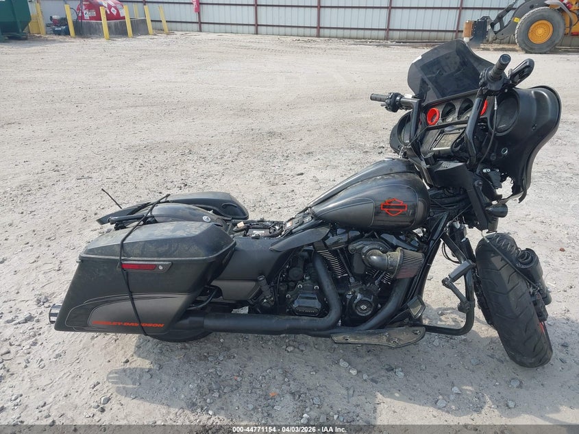 2017 Harley-Davidson Flhxs Street Glide Special VIN: 1HD1KRC14HB601420 Lot: 44771154