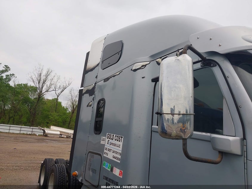2013 OTHER FREIGHTLINER CONVENTIONAL COLUMBIA INDUSTRIAL N/A