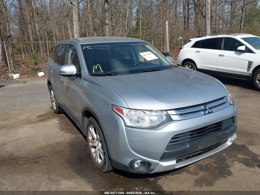 2015 Mitsubishi Outlander Se