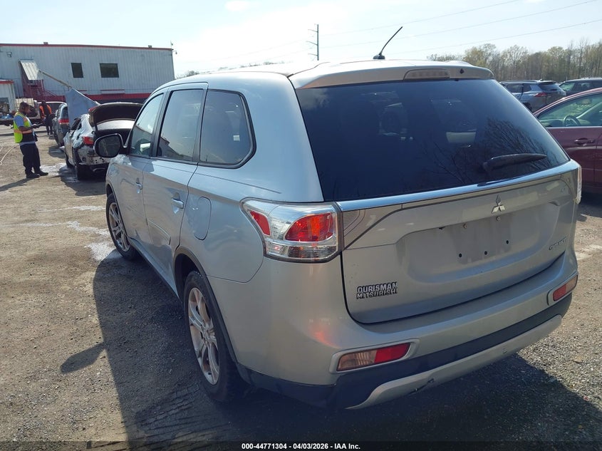 2015 Mitsubishi Outlander Se