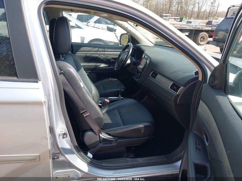 2015 Mitsubishi Outlander Se