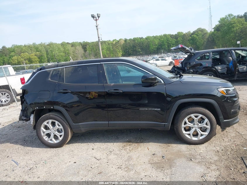 2024 Jeep Compass 2.0 Sport 4X4 black Lot 111044771425 Vin 3C4NJDAN1RT169335