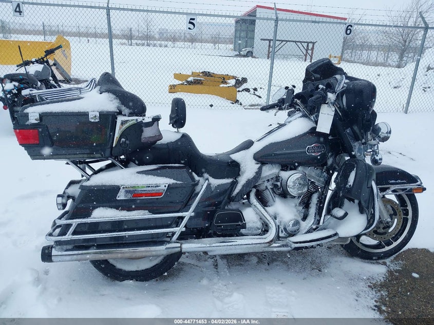 2009 Harley-Davidson Flhtcu VIN: 1HD1FC4179Y670469 Lot: 44771453