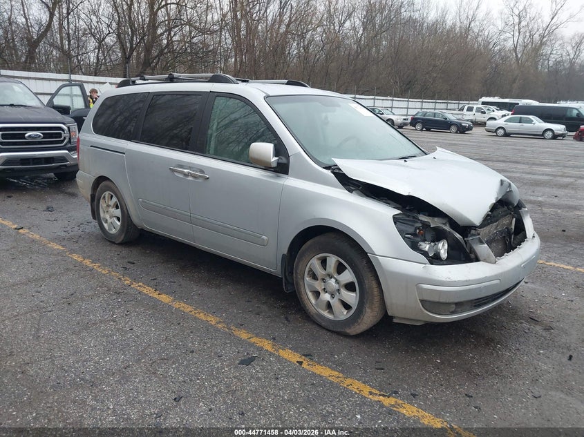 KNDMC233586044613 HYUNDAI ENTOURAGE Photo 1