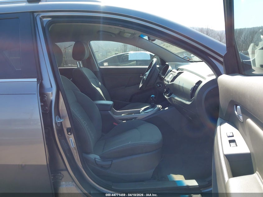 2015 Kia Sportage 2.4 Ex grey Lot 111044771459 Vin KNDPC3AC4F7683997