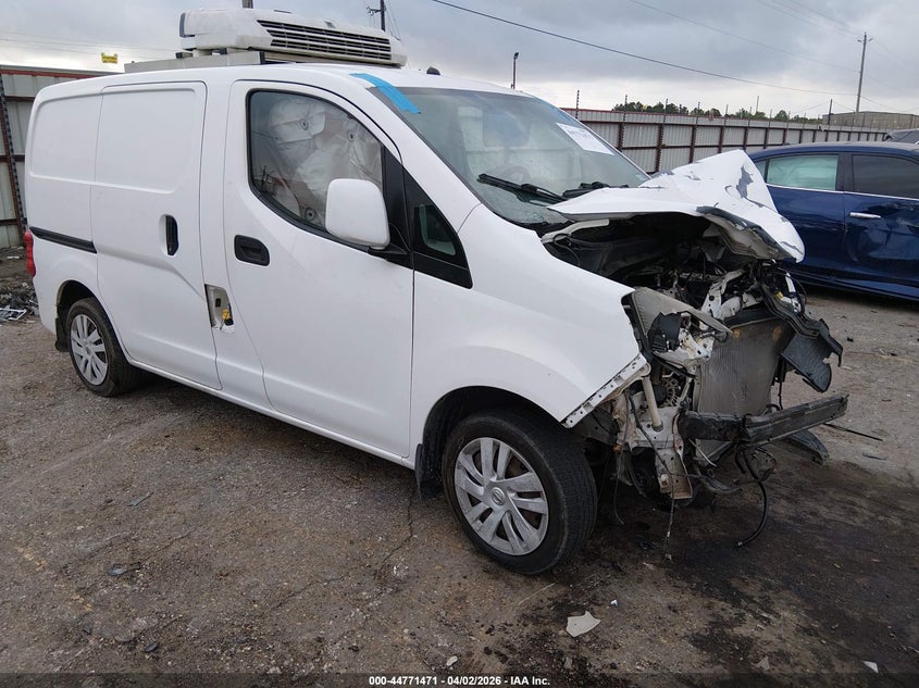 2017 NISSAN NV200 SV
