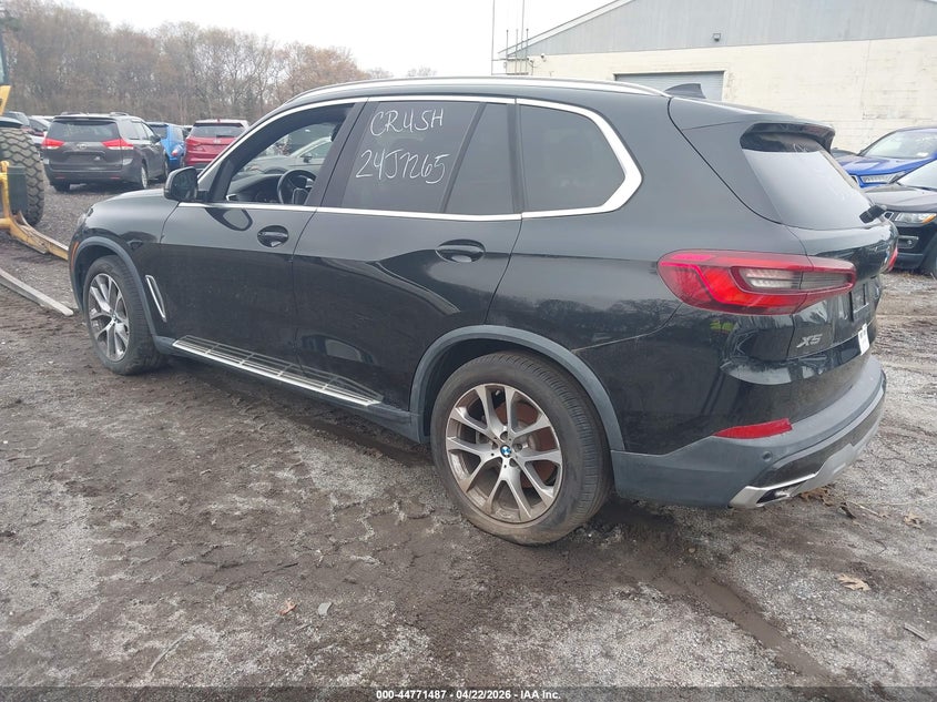 2019 BMW X5 auction photo 3