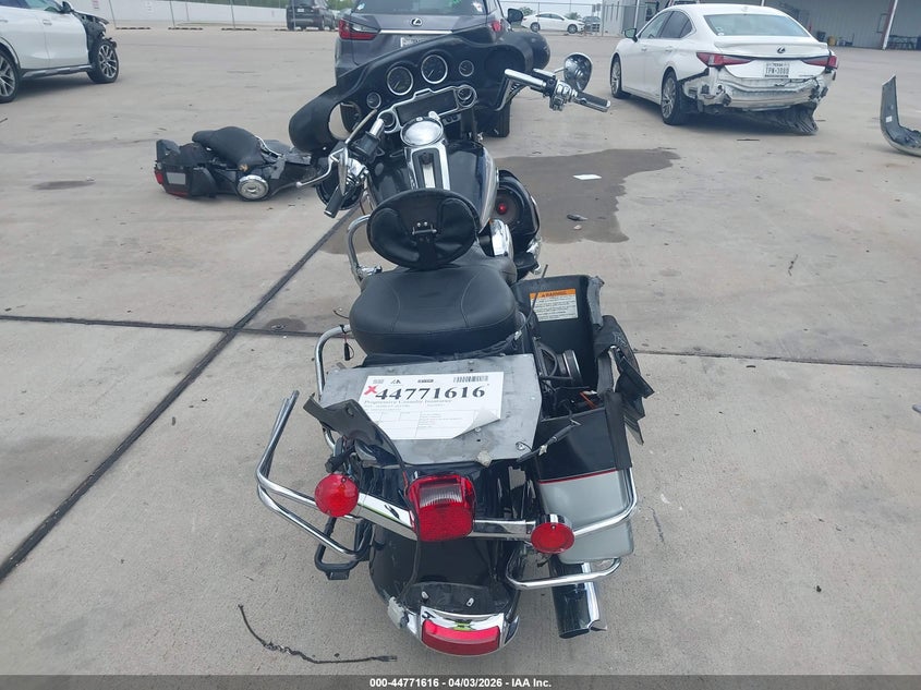 2010 Harley-Davidson Flhtcu VIN: 1HD1FC411AB603910 Lot: 44771616