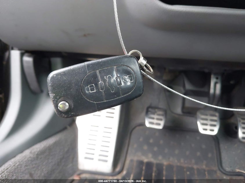 2001 Audi Tt VIN: TRUWX28N611025388 Lot: 44771780