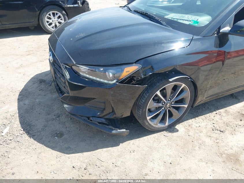 2020 Hyundai Veloster 2.0 Premium VIN: KMHTG6AF0LU023124 Lot: 44771890
