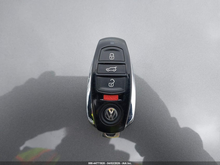 2016 Volkswagen Touareg Vr6 Lux VIN: WVGEF9BP4GD002352 Lot: 44771920