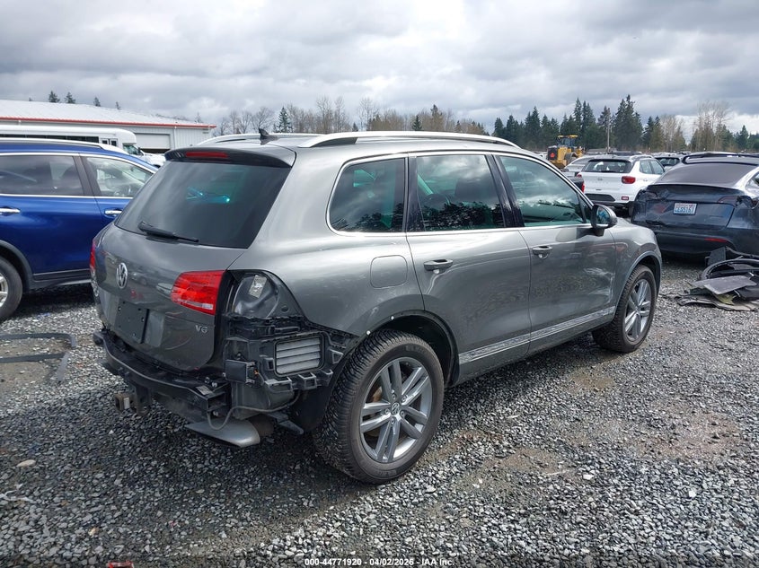 2016 Volkswagen Touareg Vr6 Lux VIN: WVGEF9BP4GD002352 Lot: 44771920