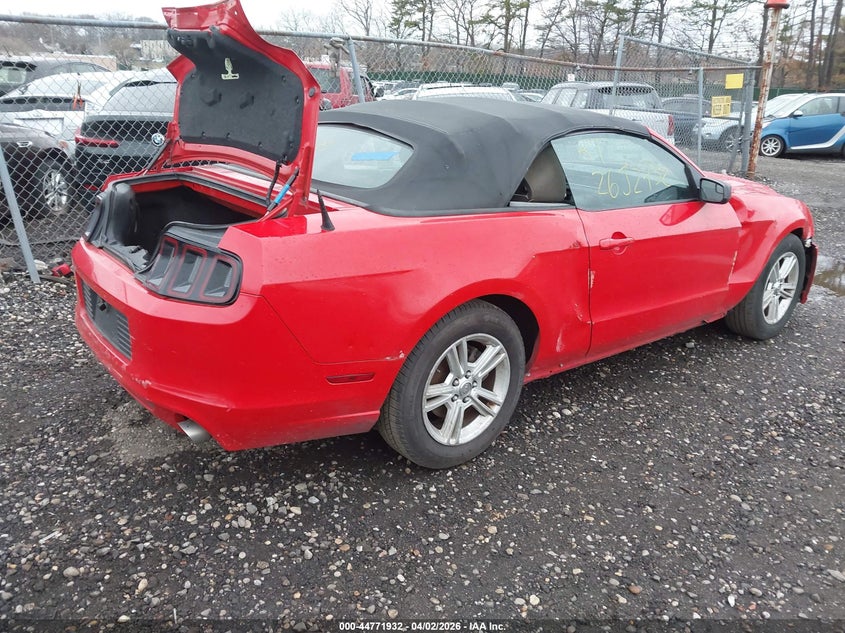 2013 Ford Mustang V6
