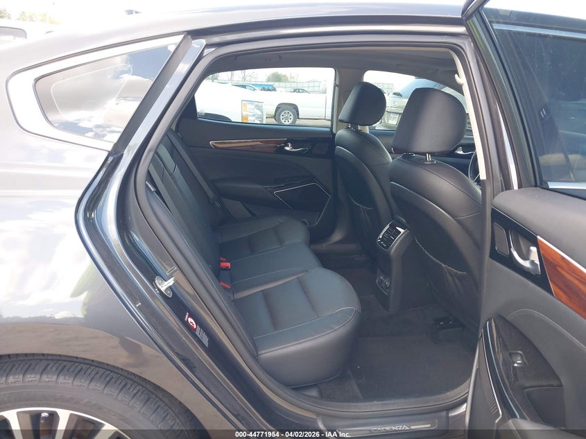 2018 KIA CADENZA auction photo 8