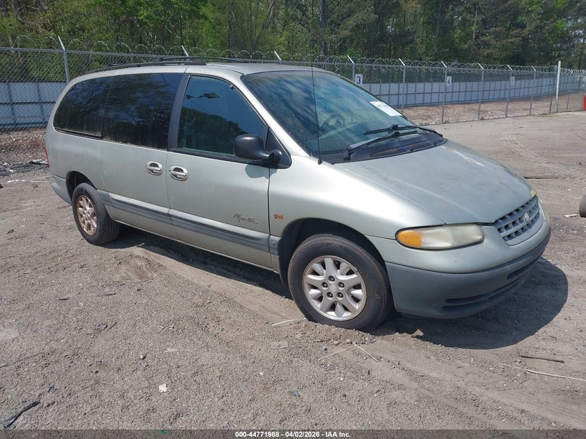 1999 Plymouth Grand Voyager Se