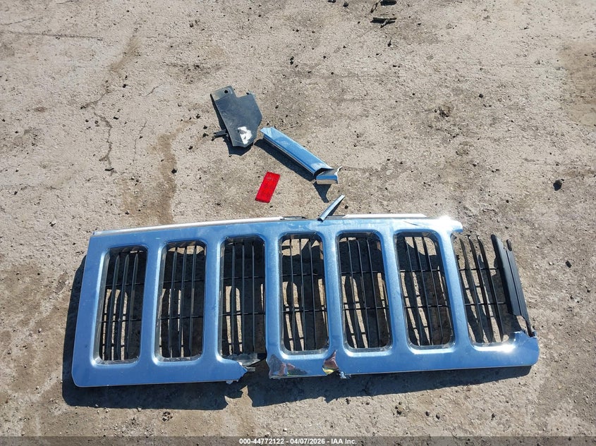 2007 Jeep Commander Sport VIN: 1J8HG48P87C528409 Lot: 44772122