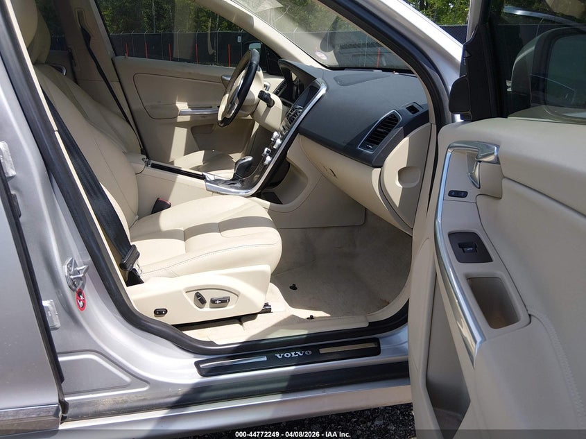 2016 Volvo Xc60 T6 Drive-E Platinum