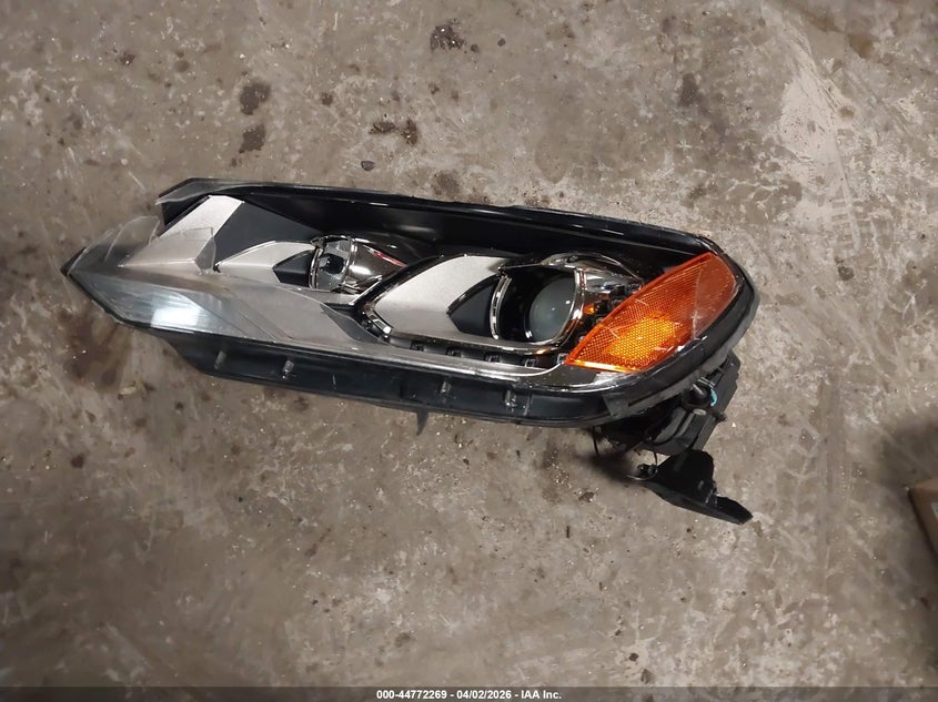 2014 Volkswagen Touareg 3.6L Sport VIN: WVGEF9BP4ED006480 Lot: 44772269