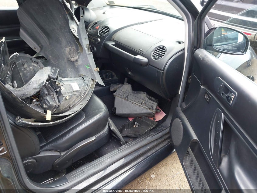 2010 Volkswagen New Beetle 2.5L