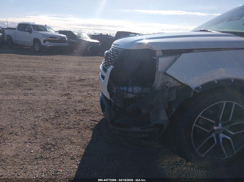 2018 Ford Explorer Sport VIN: 1FM5K8GT9JGC72906 Lot: 44772286