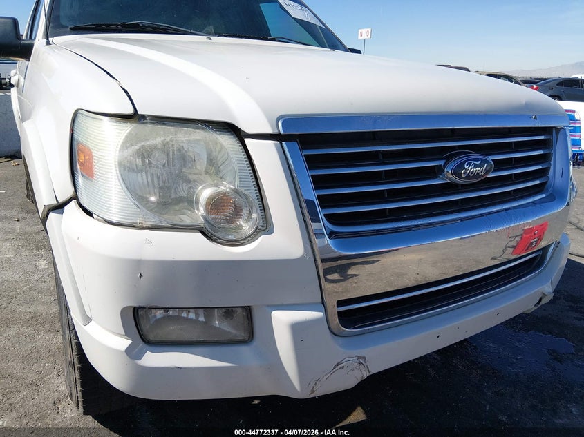 2008 Ford Explorer Xlt VIN: 1FMEU63E28UB24114 Lot: 44772337