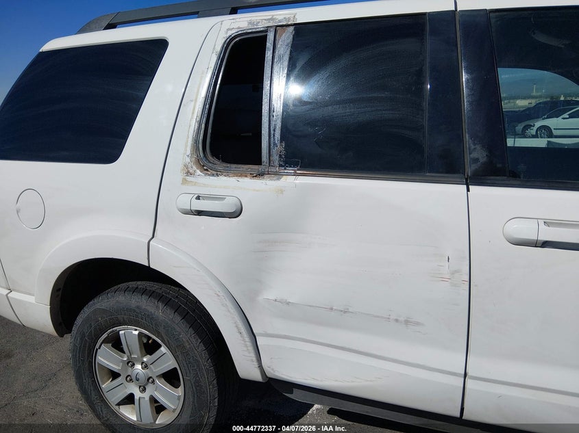 2008 Ford Explorer Xlt VIN: 1FMEU63E28UB24114 Lot: 44772337