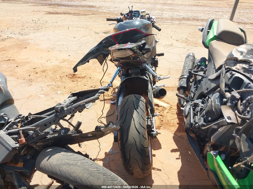 2007 Suzuki Gsx-R1000 VIN: JS1GT77A072105854 Lot: 44772425