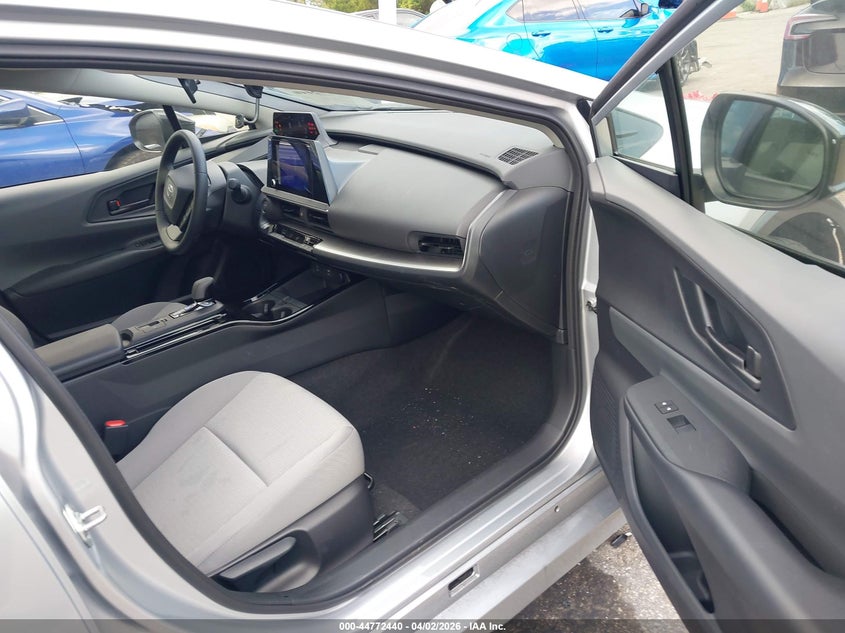 2025 Toyota Prius Le