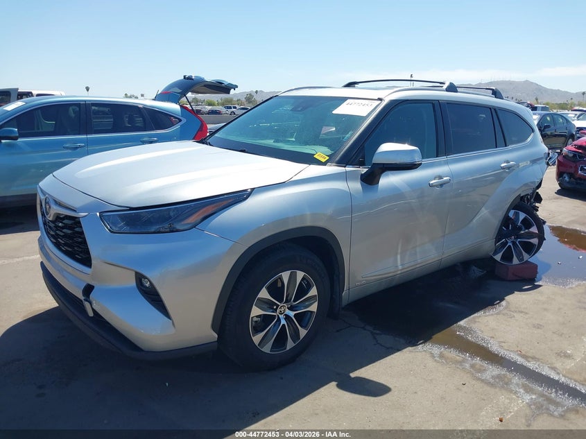 2022 Toyota Highlander Hybrid Xle