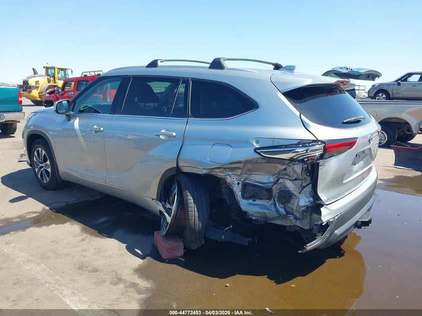 2022 Toyota Highlander Hybrid Xle
