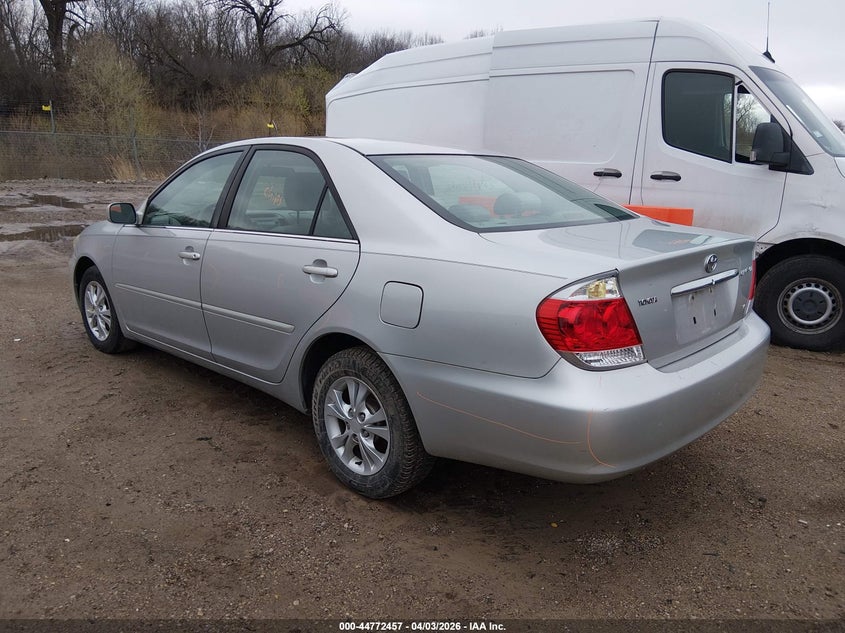 2005 Toyota Camry Le V6